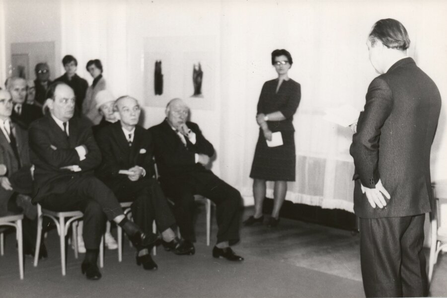 zprava: Jan M. Najmr, Milada Nováková, ? , Adolf Kroupa